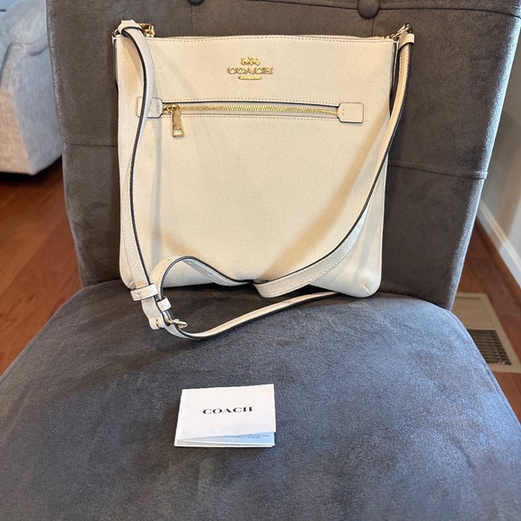 Coach 1556 Rowen File Off White Pebbled Leather Crossbody Handbag Zip Top - Picture 1 of 8